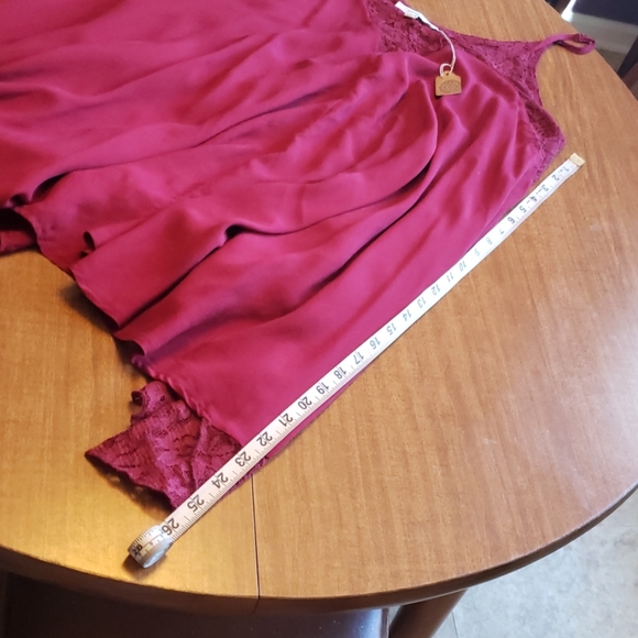 Umgee Tunic length women's spaghetti strap top. - Picture 5 of 5